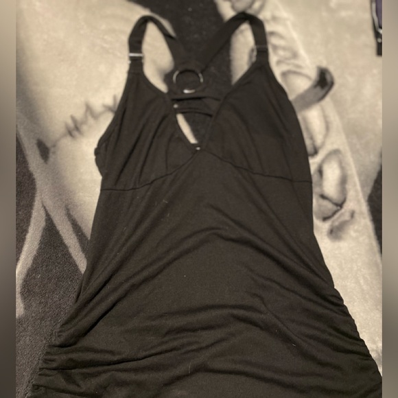 Sexy longer black shirt ties strings along sides - Picture 2 of 4